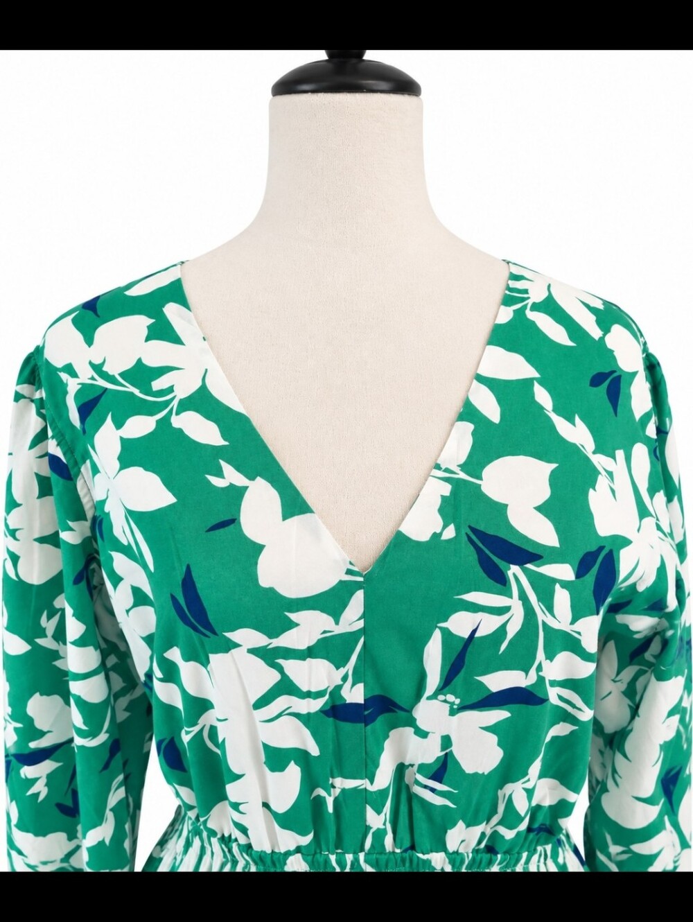 Southern Tide Green and Blue Floral Dress - Picture 5 of 11